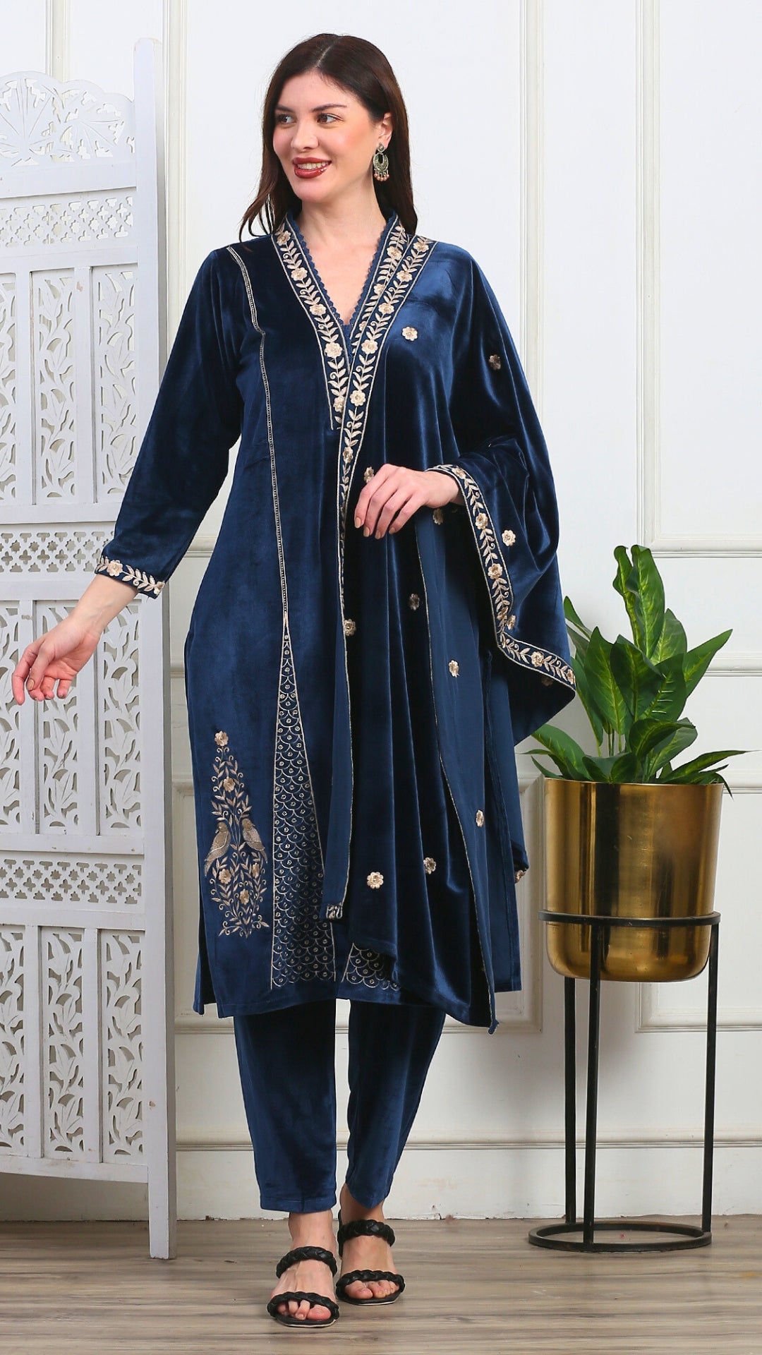 Meher Elegance Velvet Suit