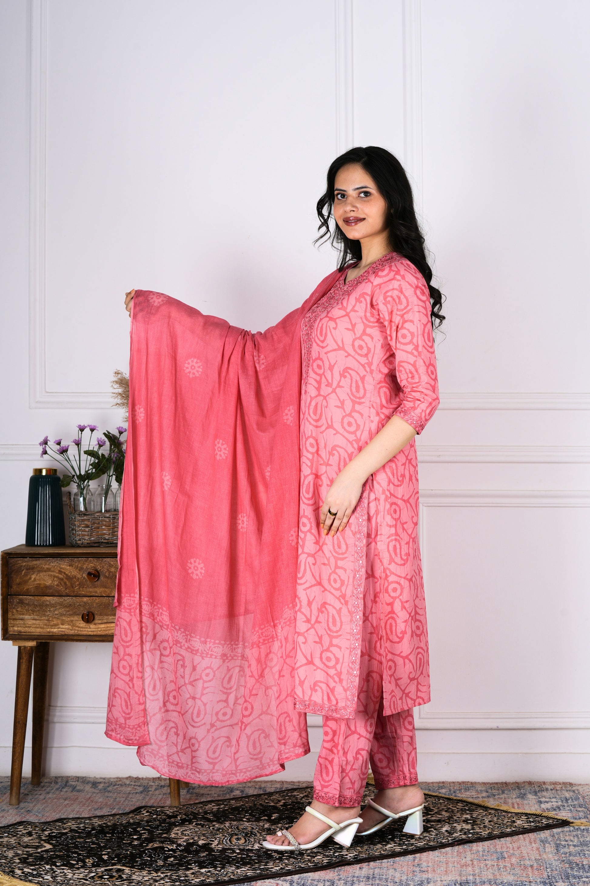 Dhaarini Peachy Pink Batik Cotton Suit Set - Aavarana by Karnika