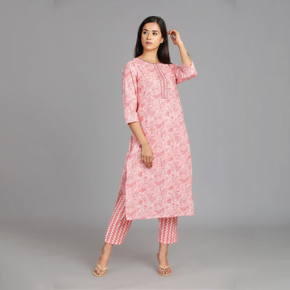 Peach & White Cotton Straight Suit Set– 3pc - Aavarana by Karnika