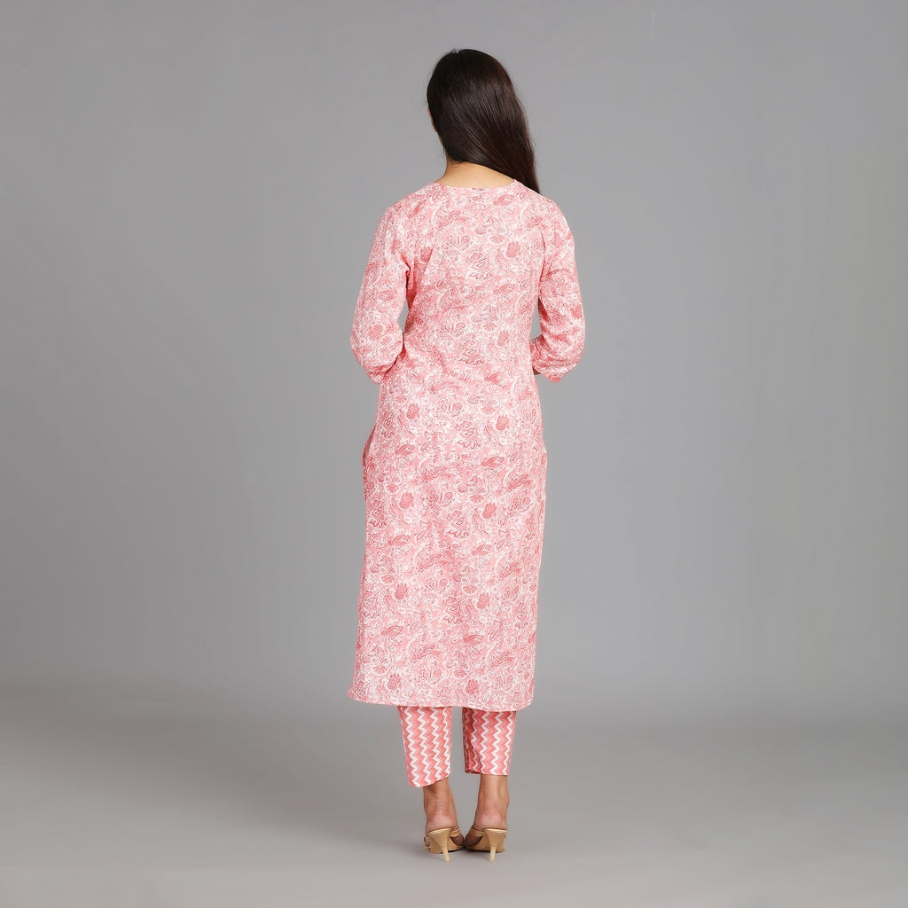 Peach & White Cotton Straight Suit Set– 3pc - Aavarana by Karnika