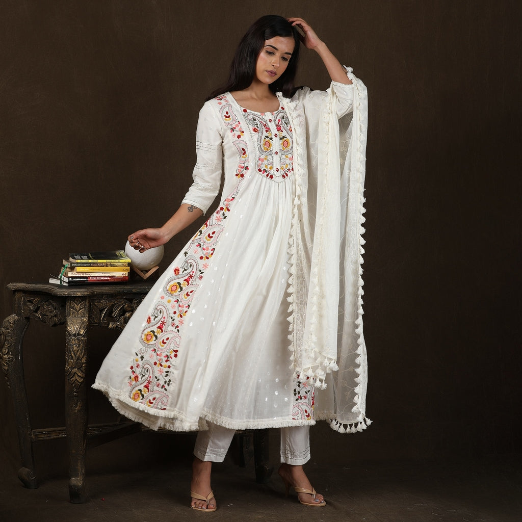 White Cotton Anarkali Gotapatti Heavy Work Suit Set – 3pc - Aavarana by Karnika