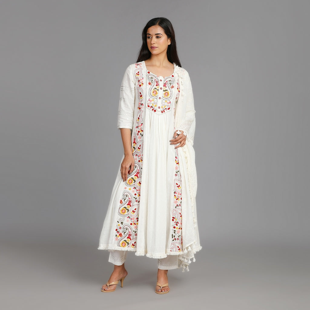 White Cotton Anarkali Gotapatti Heavy Work Suit Set – 3pc - Aavarana by Karnika