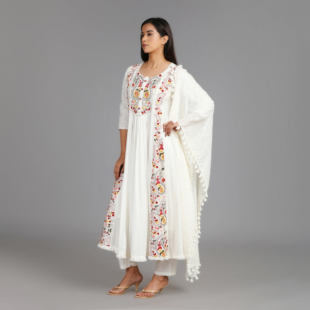 White Cotton Anarkali Gotapatti Heavy Work Suit Set – 3pc - Aavarana by Karnika