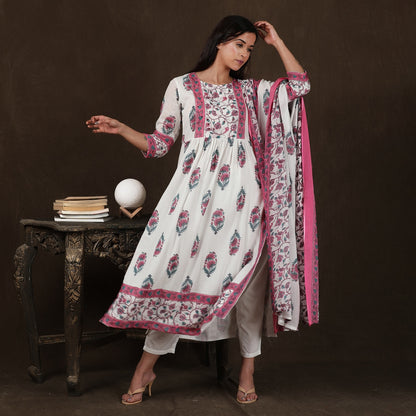 White & Pink Mul Cotton Naira Suit Set– 3pc - Aavarana by Karnika