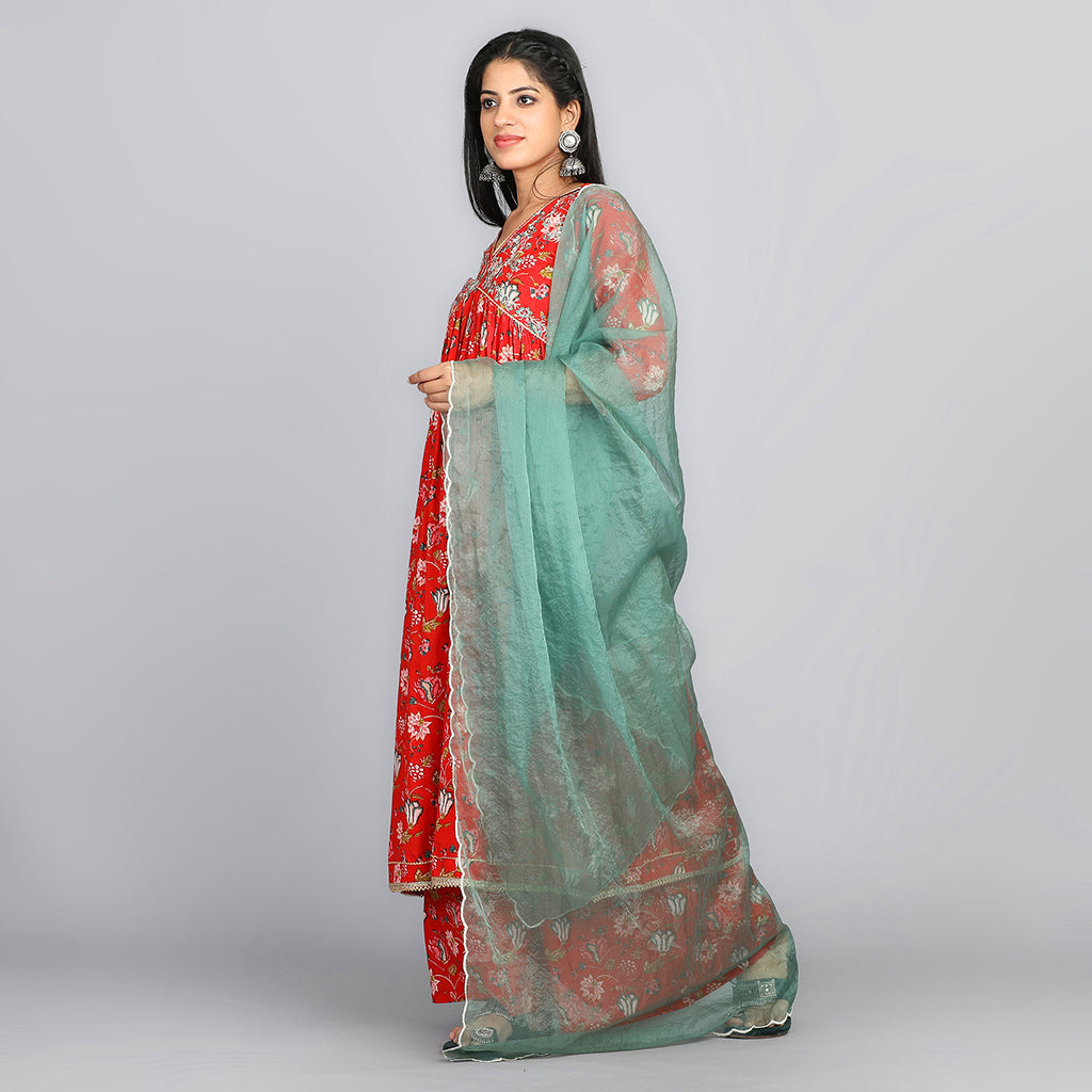 Red-Green Suit - Aavarana by Karnika