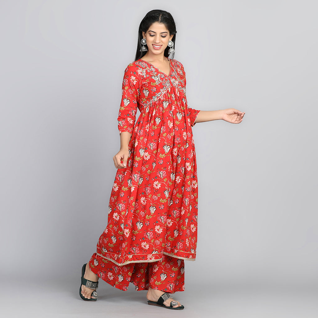 Red-Green Suit - Aavarana by Karnika