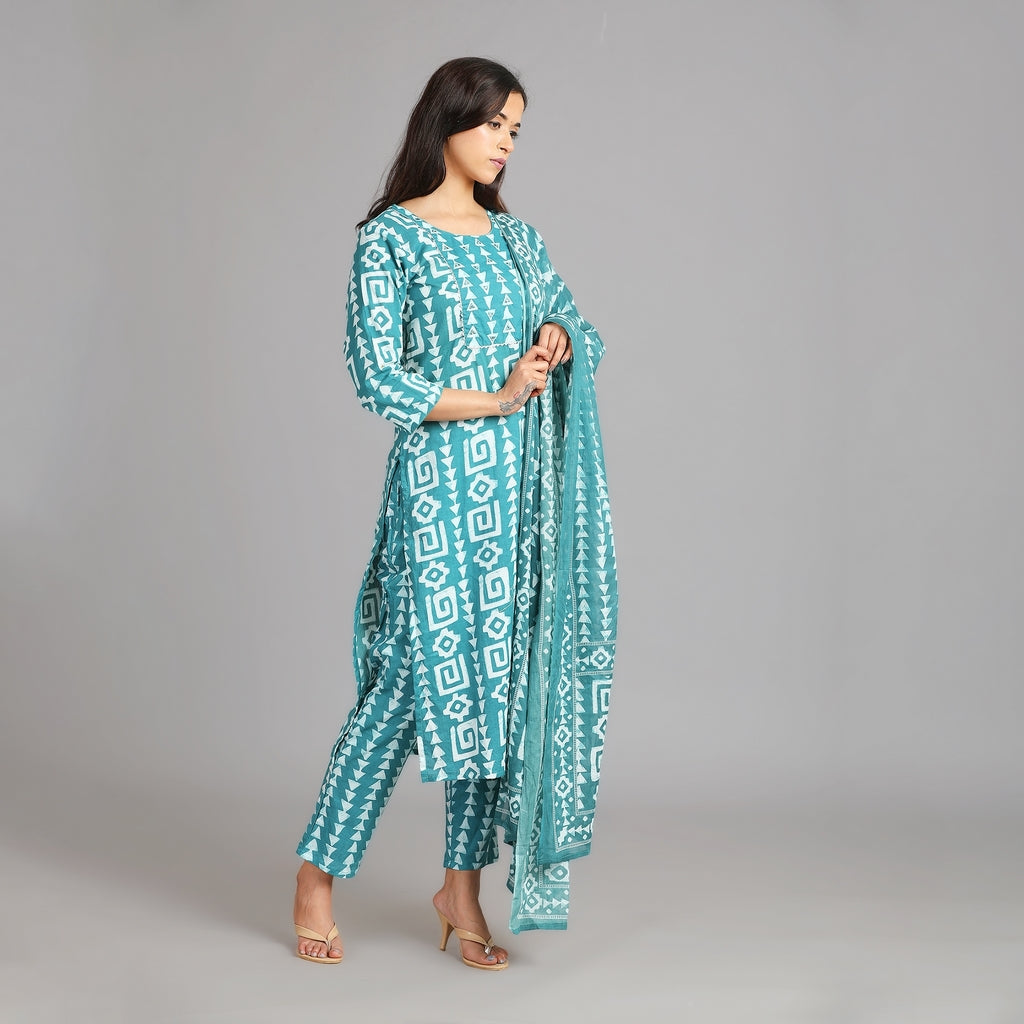 Aarna Dark Green Cotton Tie & Dye Suit Set– 3pc - Aavarana by Karnika