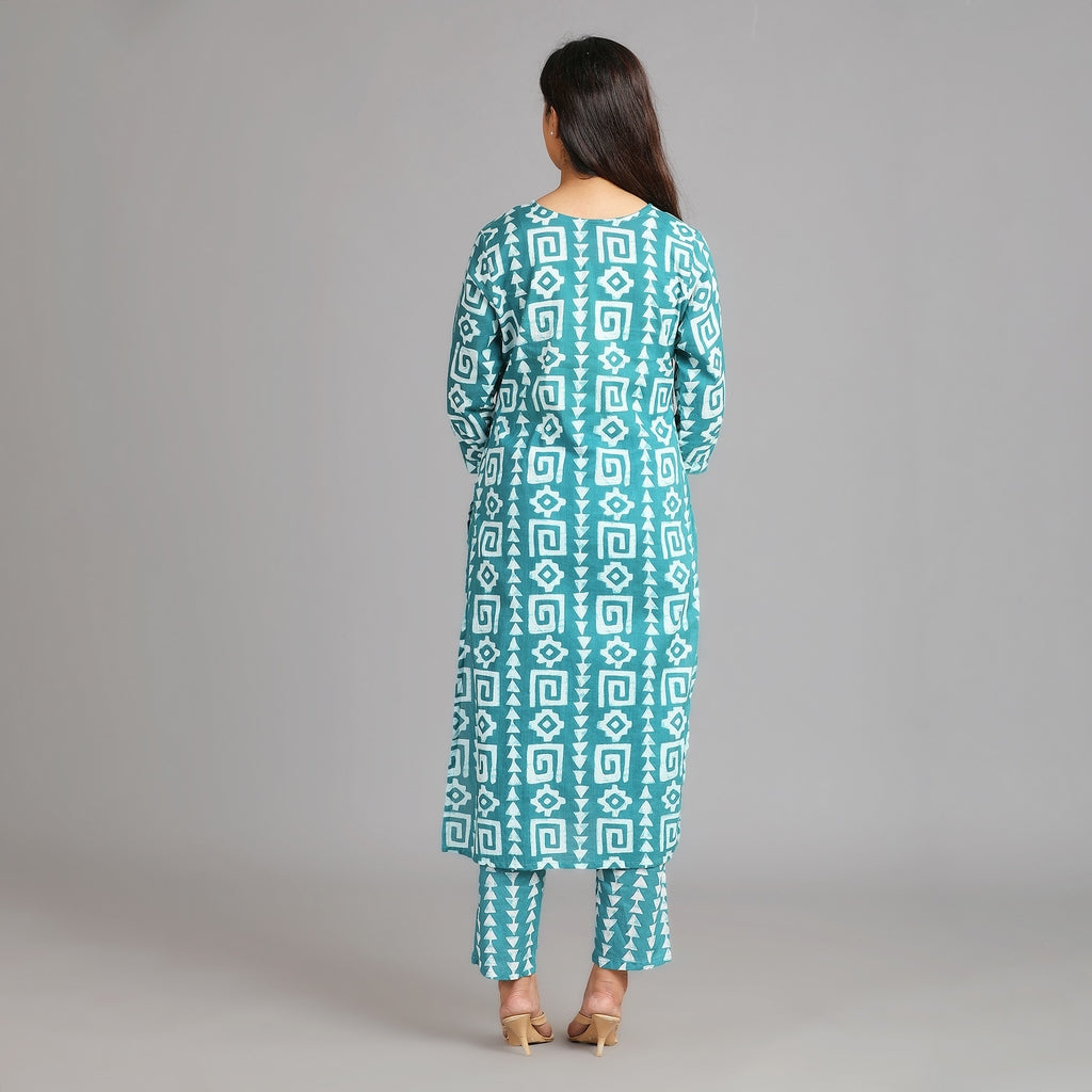 Aarna Dark Green Cotton Tie & Dye Suit Set– 3pc - Aavarana by Karnika