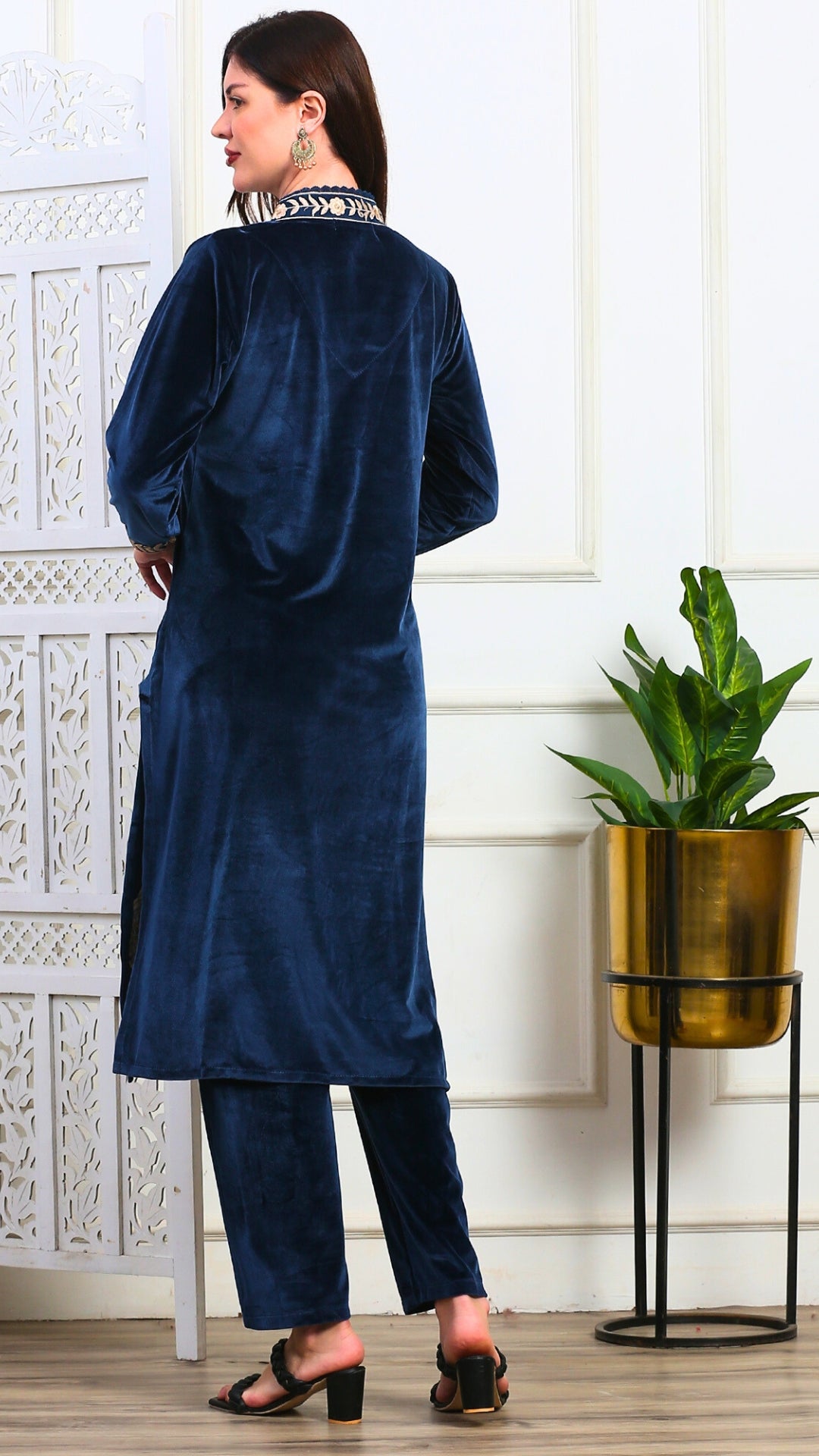 Meher Elegance Velvet Suit
