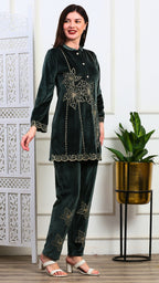 Zarrin Noor Velvet Coord Set