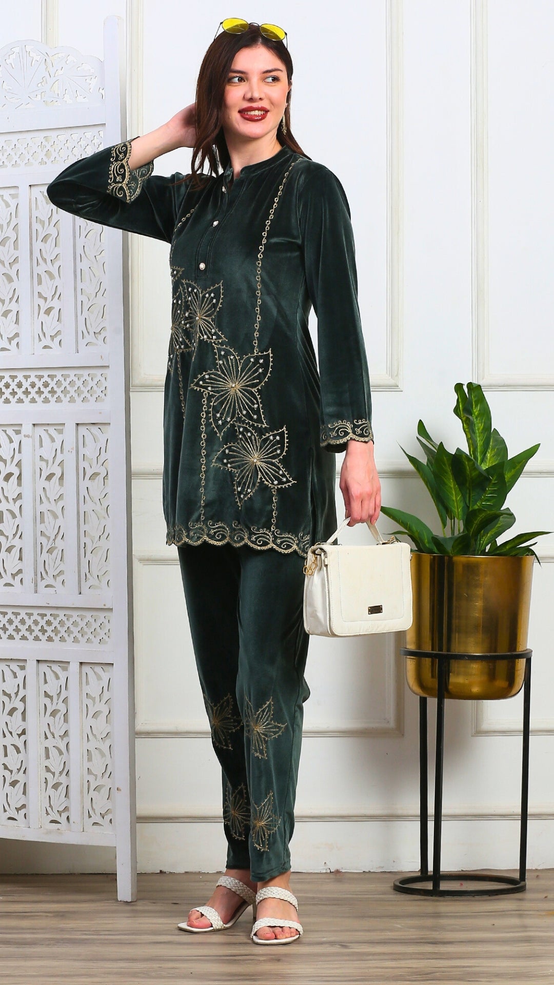 Zarrin Noor Velvet Coord Set