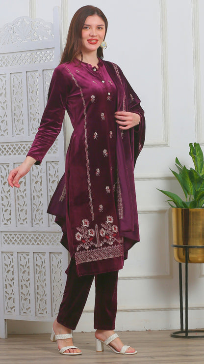 Aara Velvet Suit Set