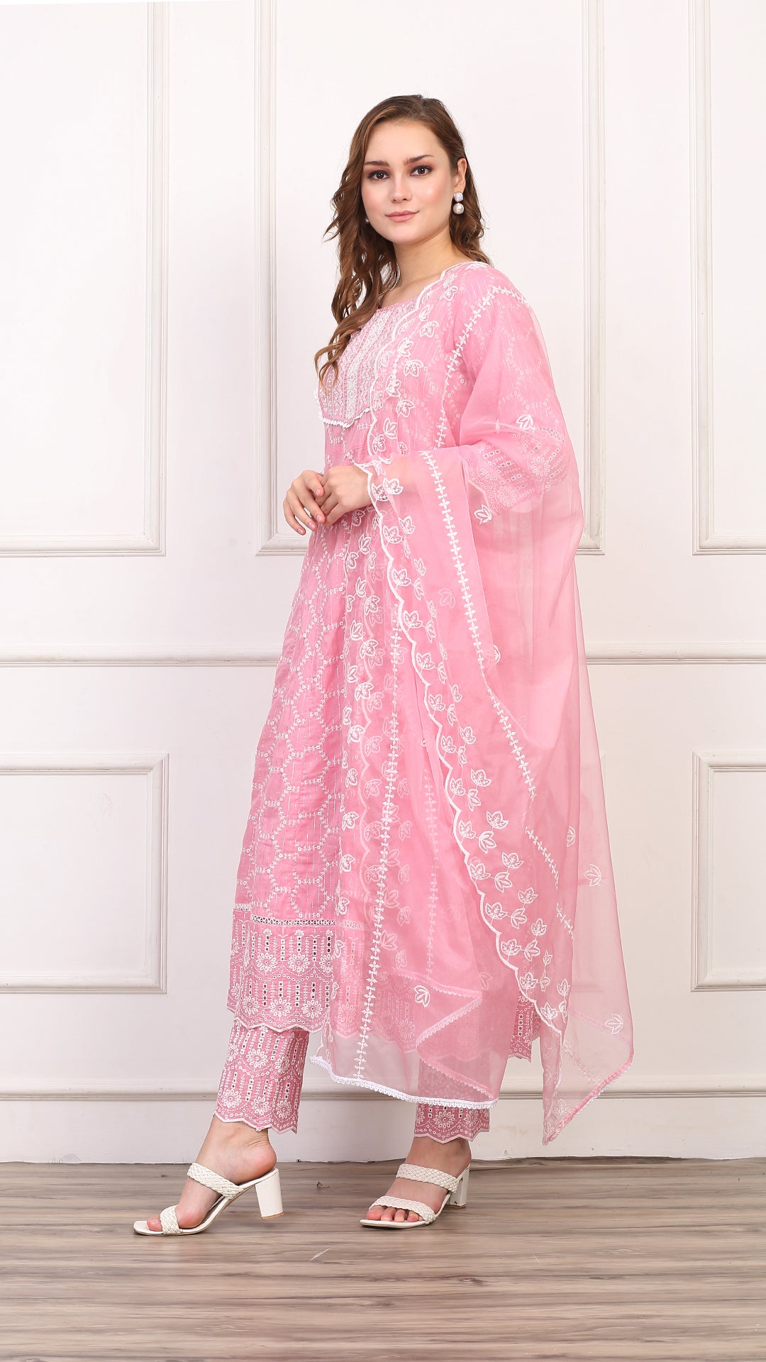 Gulabi Grace Salwar Suit Set