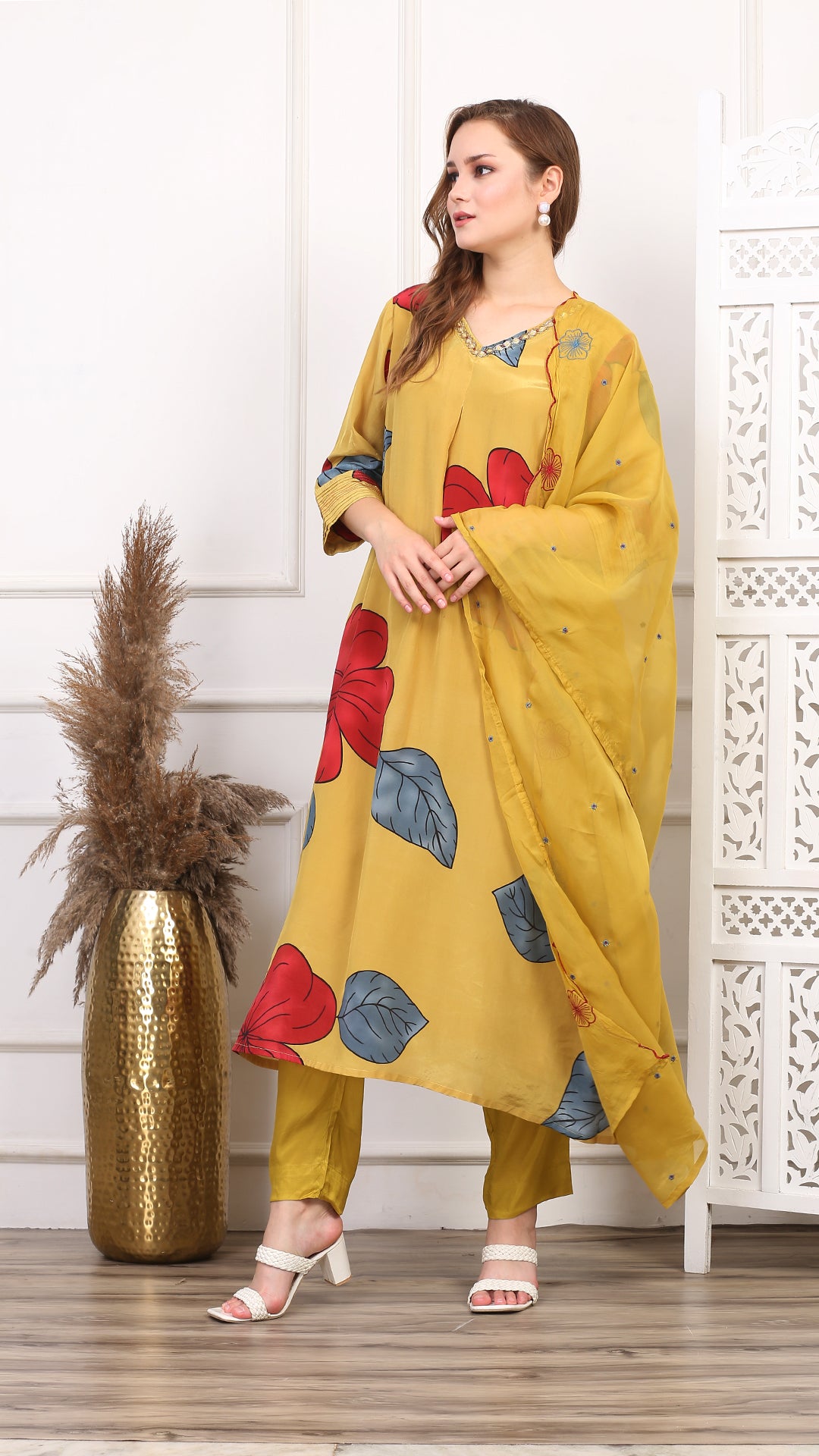 Dahlia Dawn Salwar Suit Set