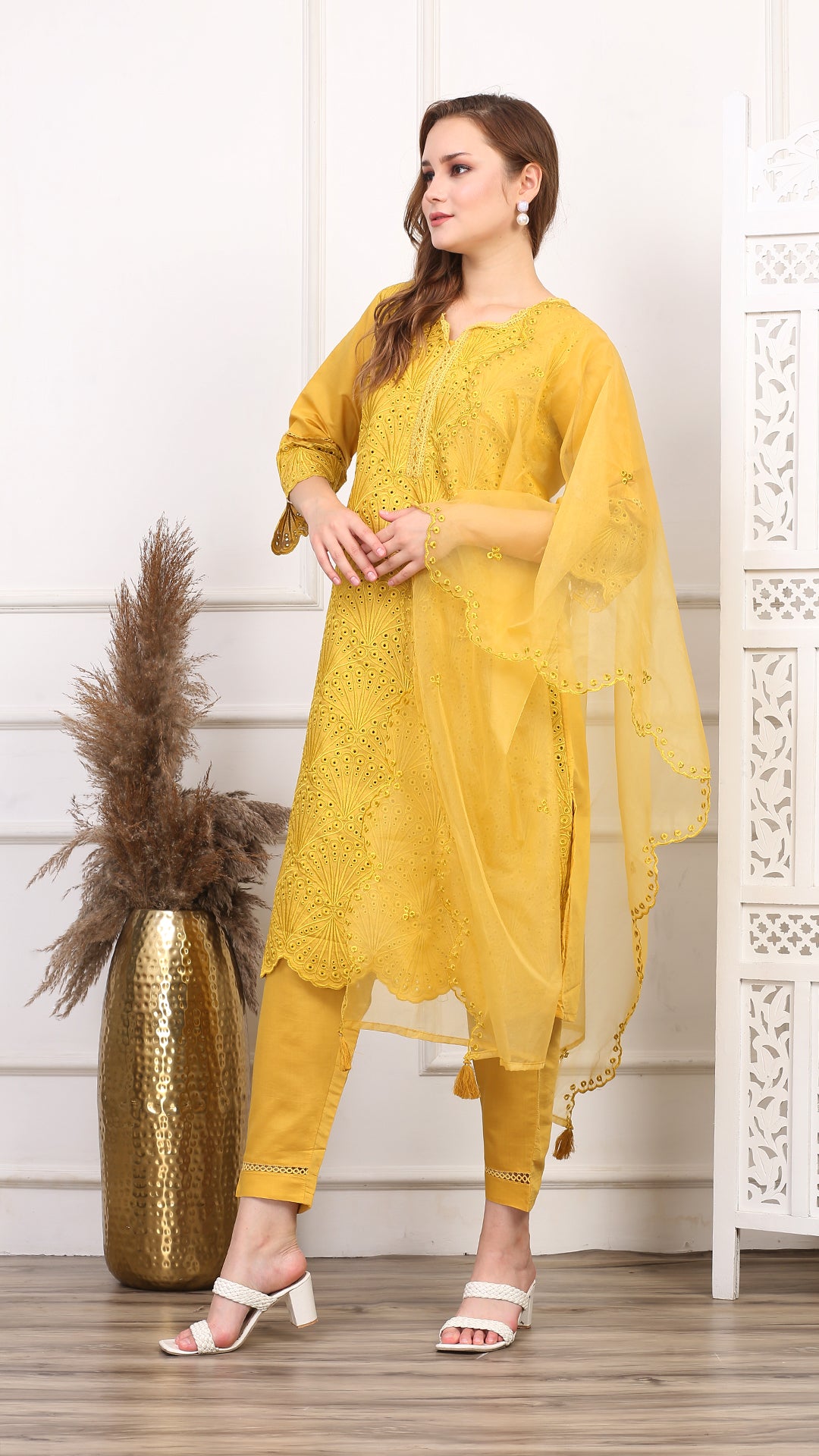 Sunehri Sangam Salwar Suit Set