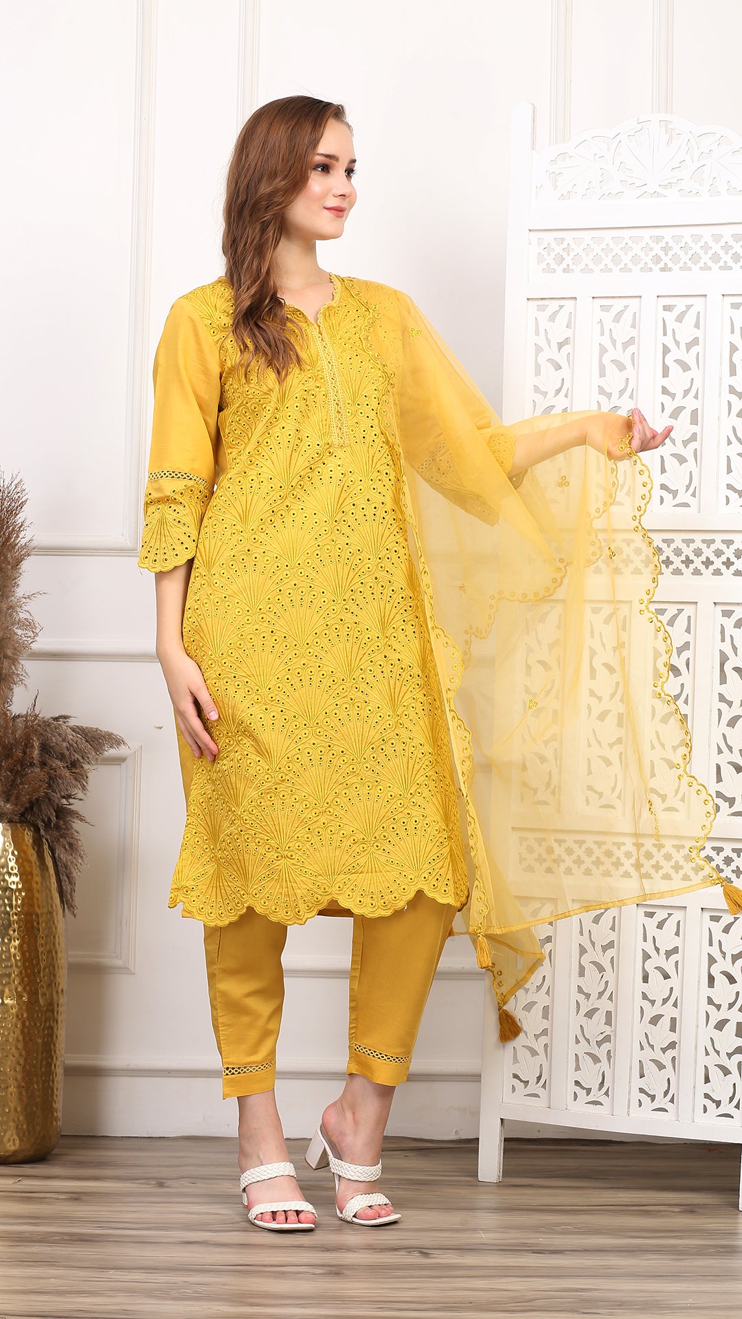 Sunehri Sangam Salwar Suit Set