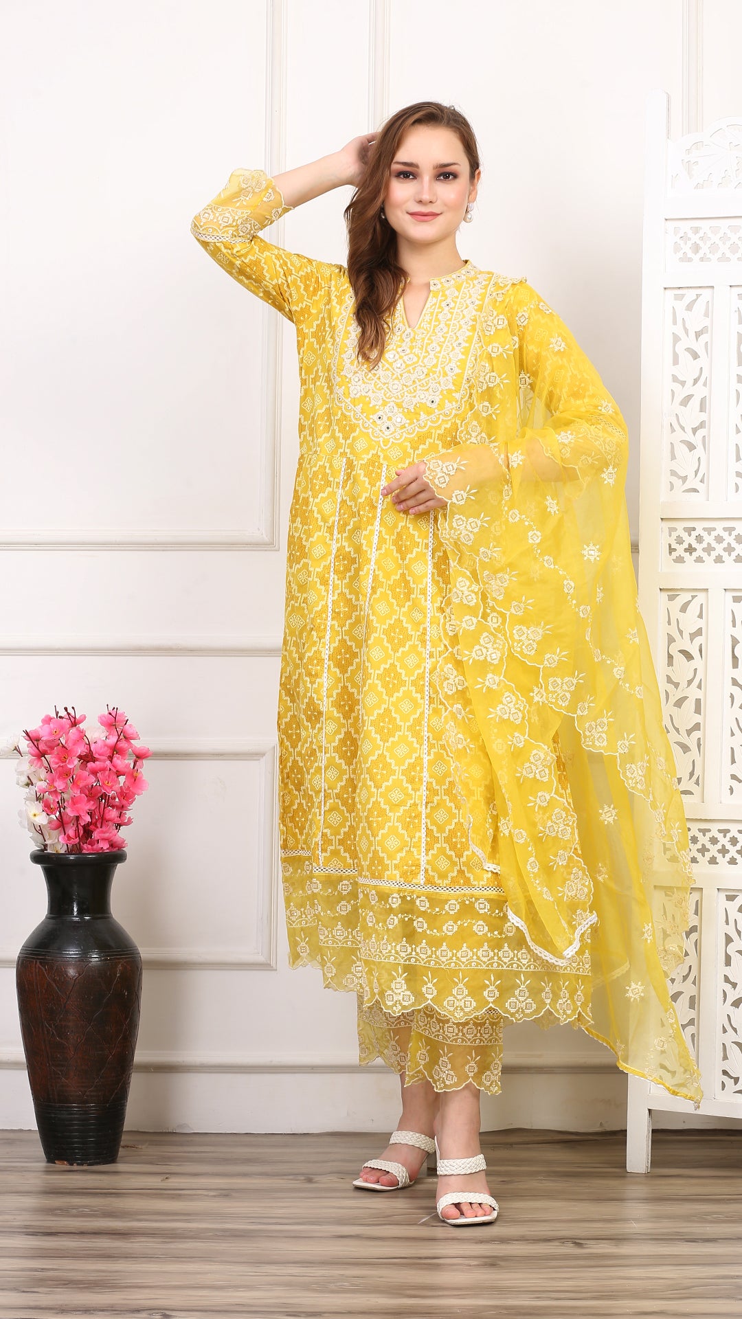 Vanika Cotton Lacework Suit Set