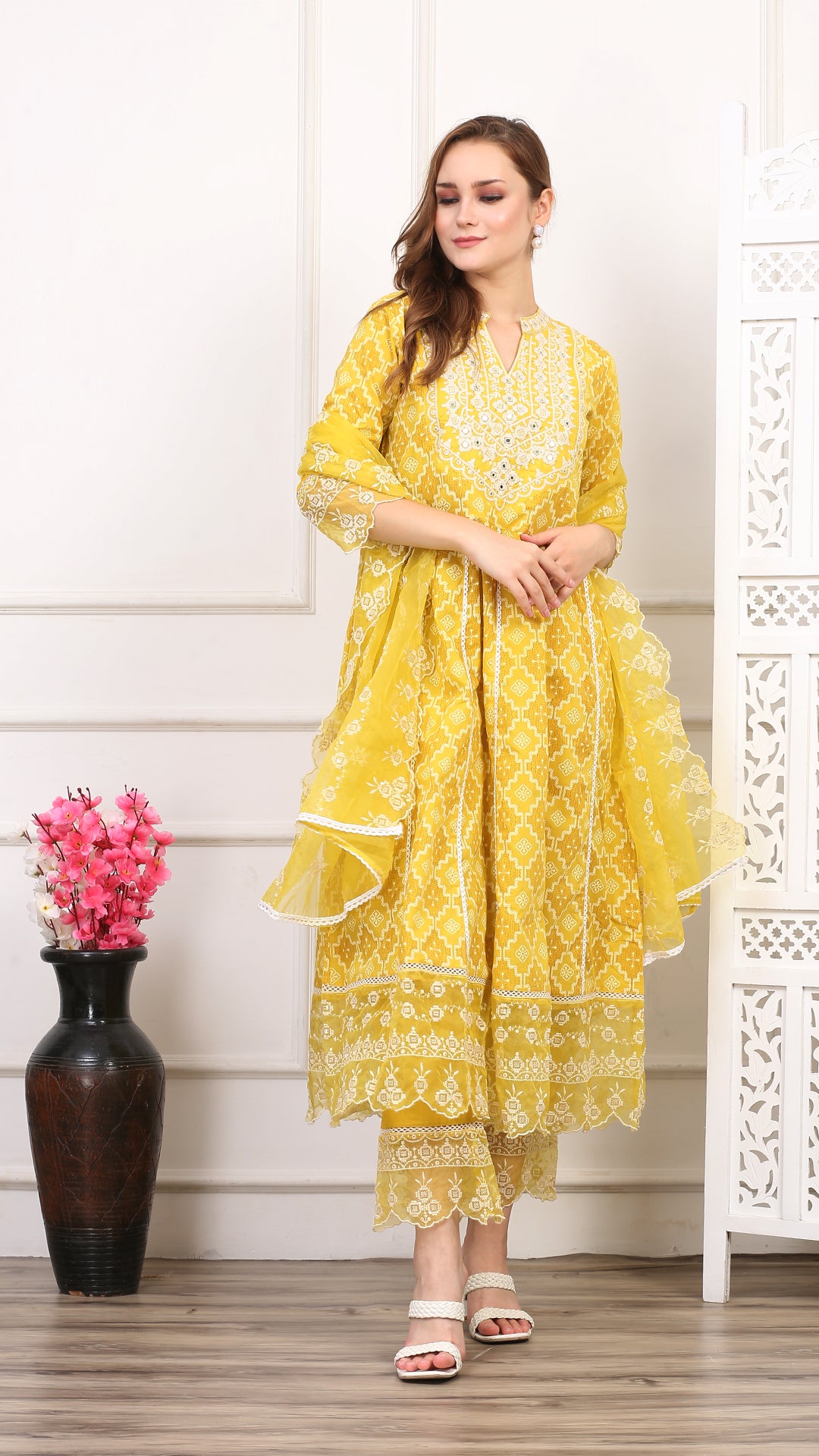 Vanika Cotton Lacework Suit Set