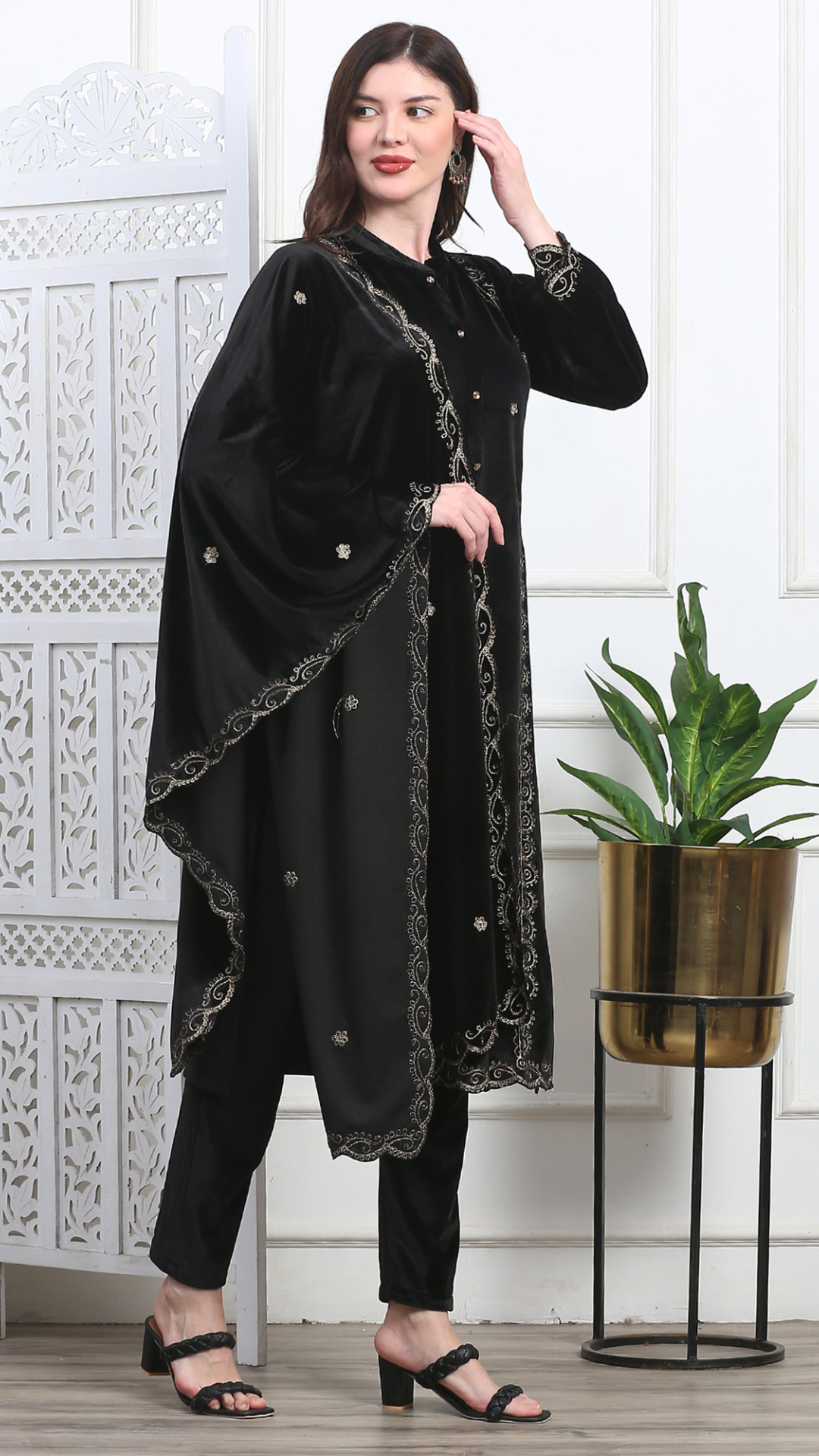 Noor Black Velvet Zari Embroidery Suit