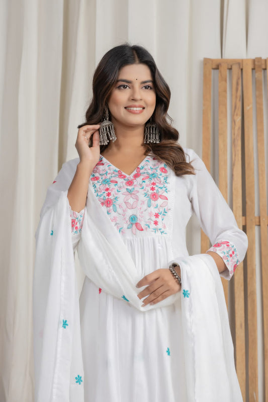 White Floral Embroidered Cotton Co-Ord Set with Dupatta